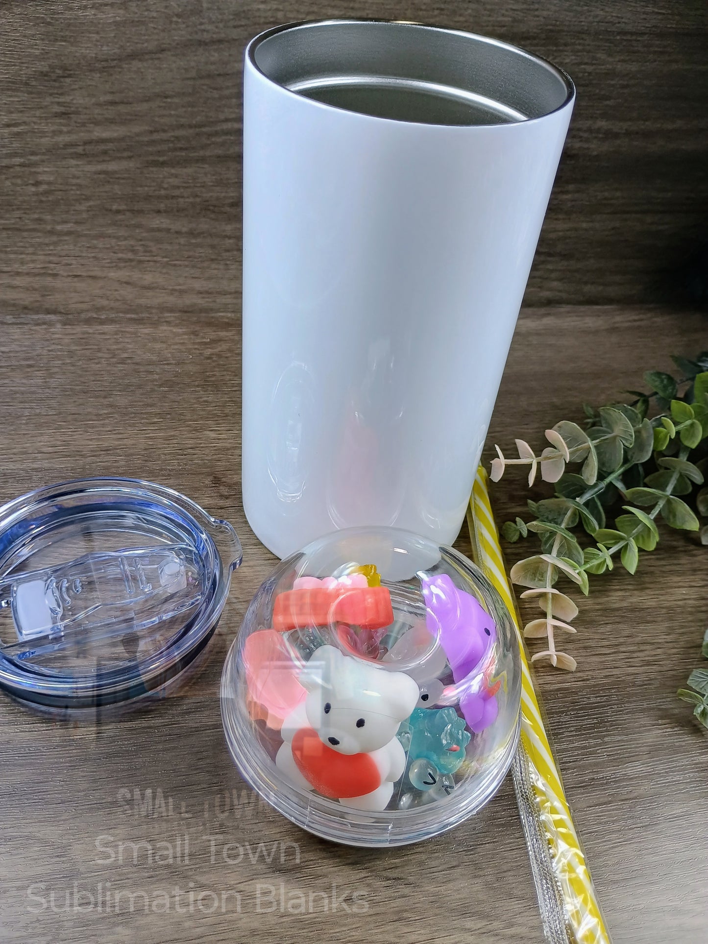 * 24 oz Dome candy / toy tumbler