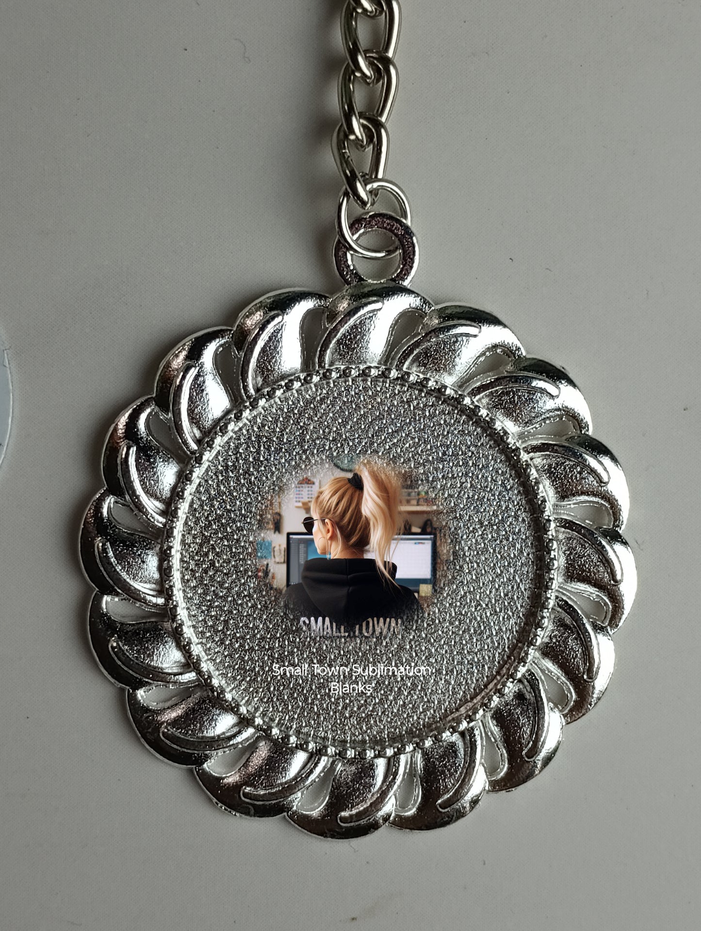Swirl necklace or keychain