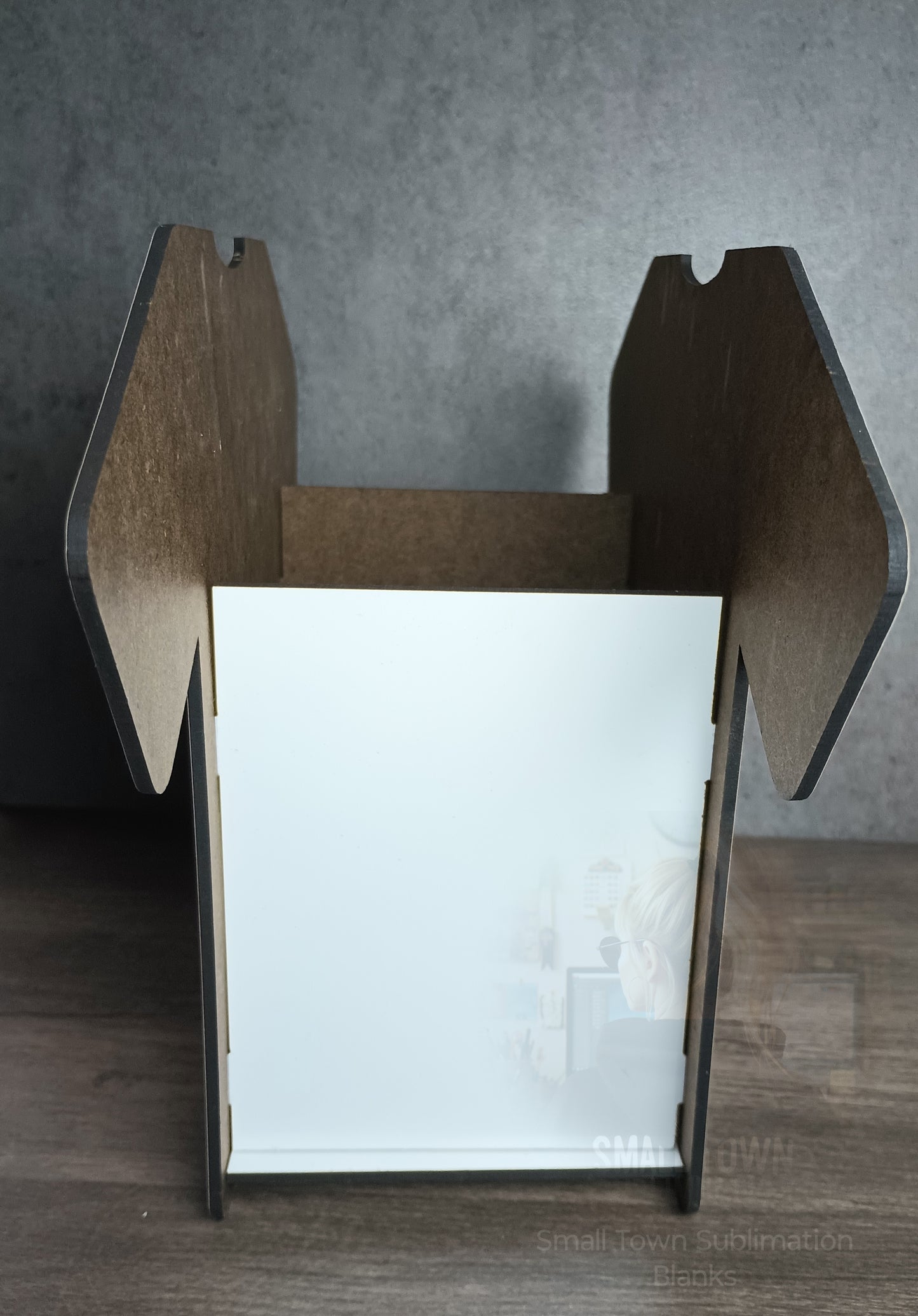 T-shirt gift bag box