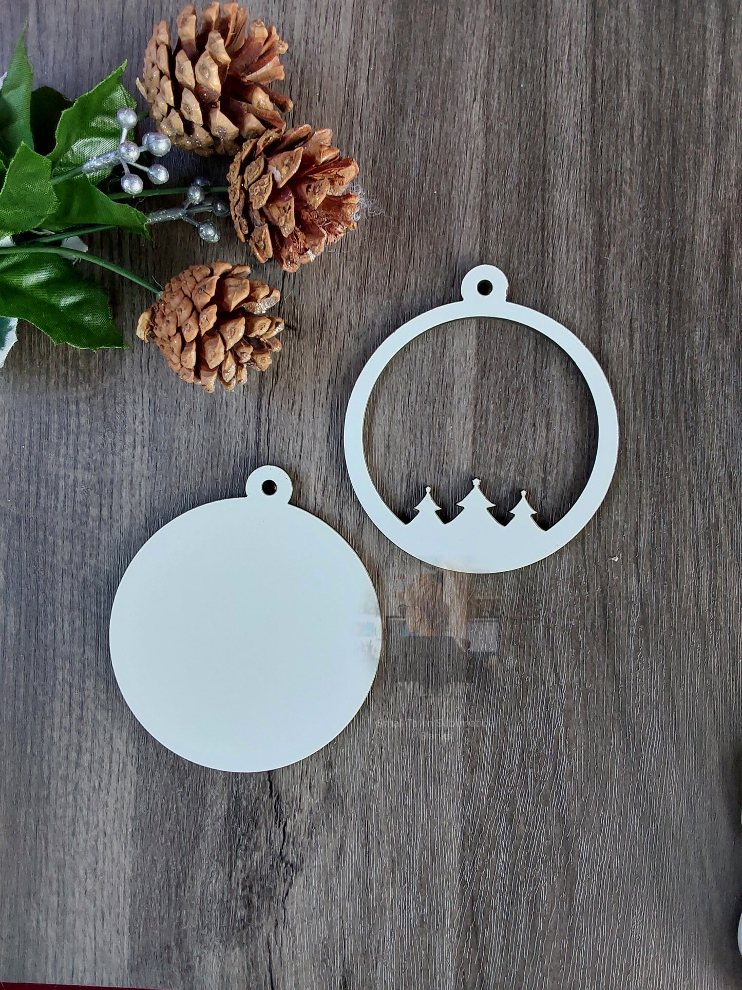 Tree landscape ornament