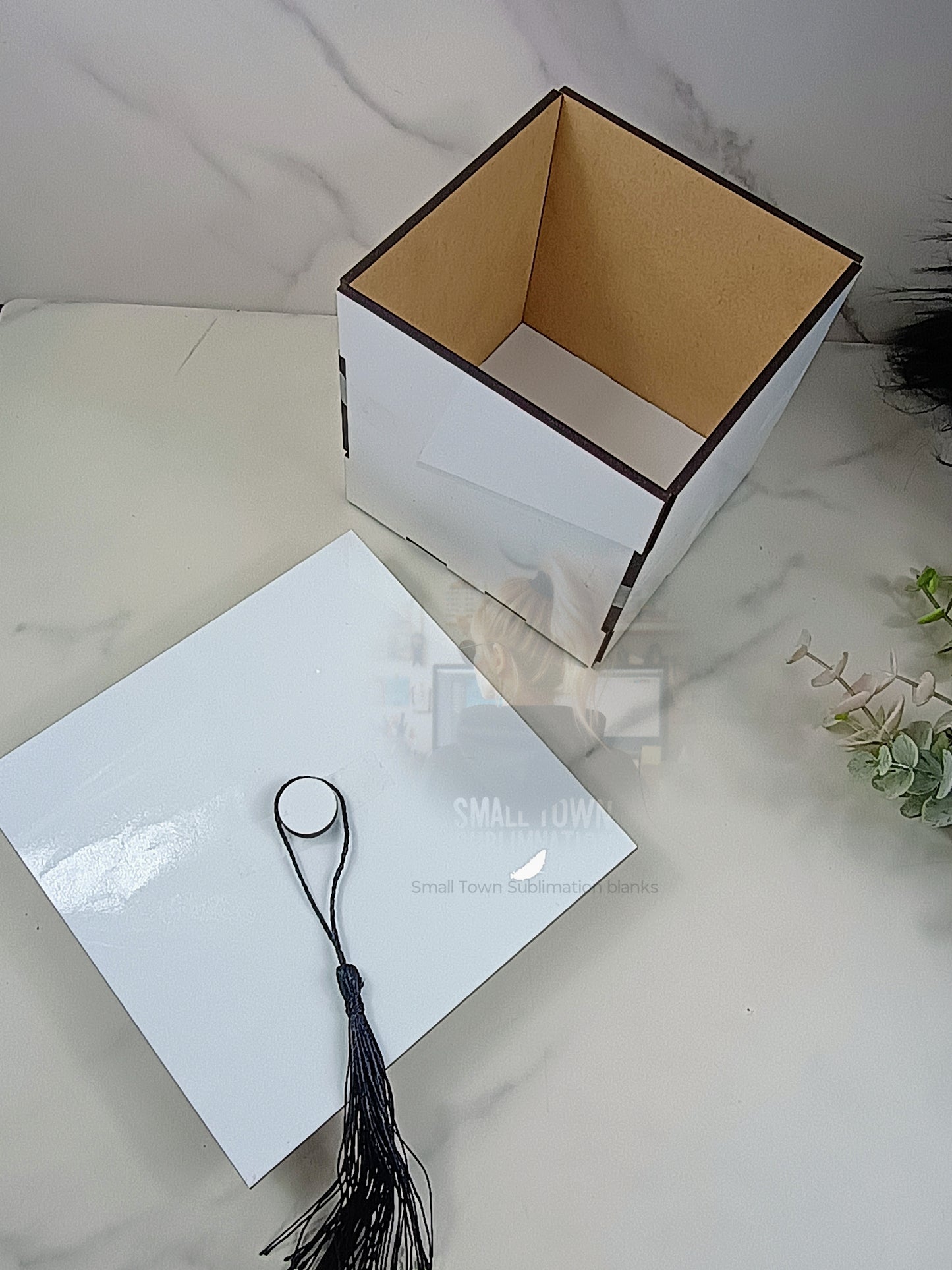 Graduation hat gift box