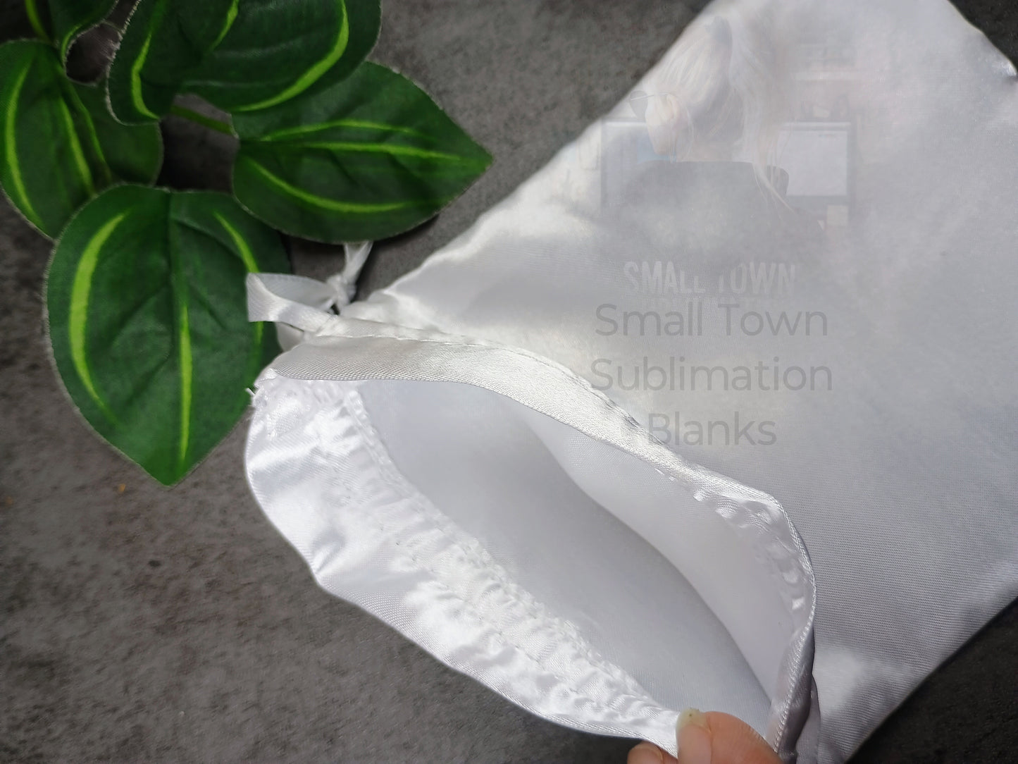 Silky Pull string gift bags.