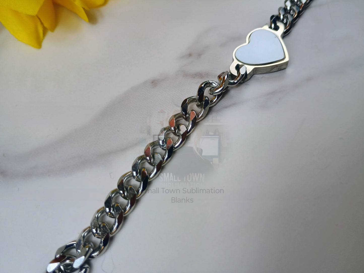 Heart bracelet with chain extender