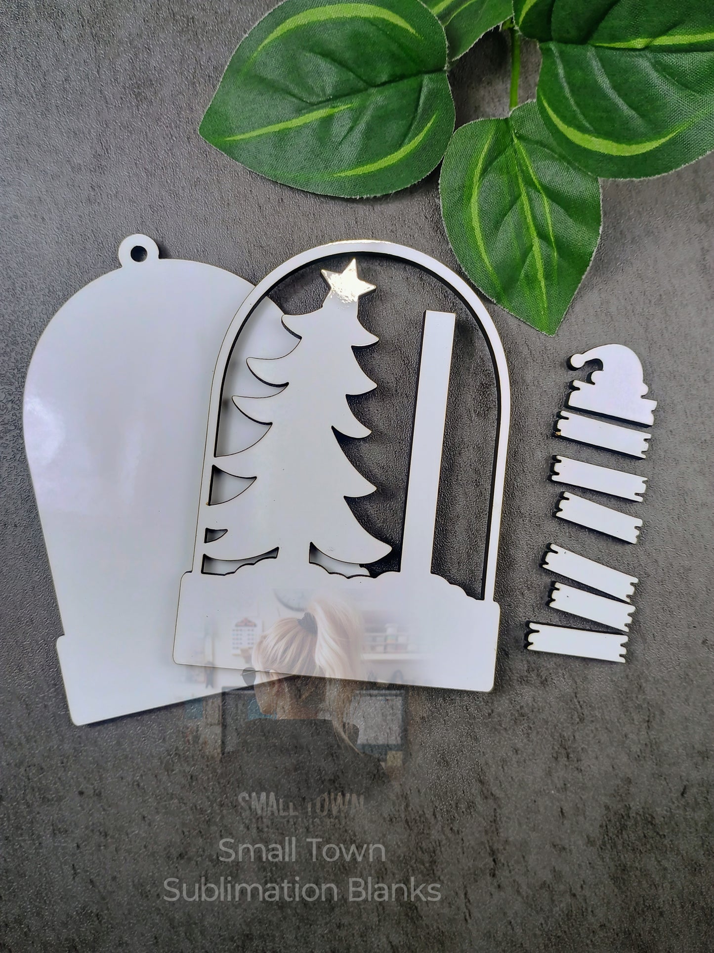 Family Christmas tree ornament