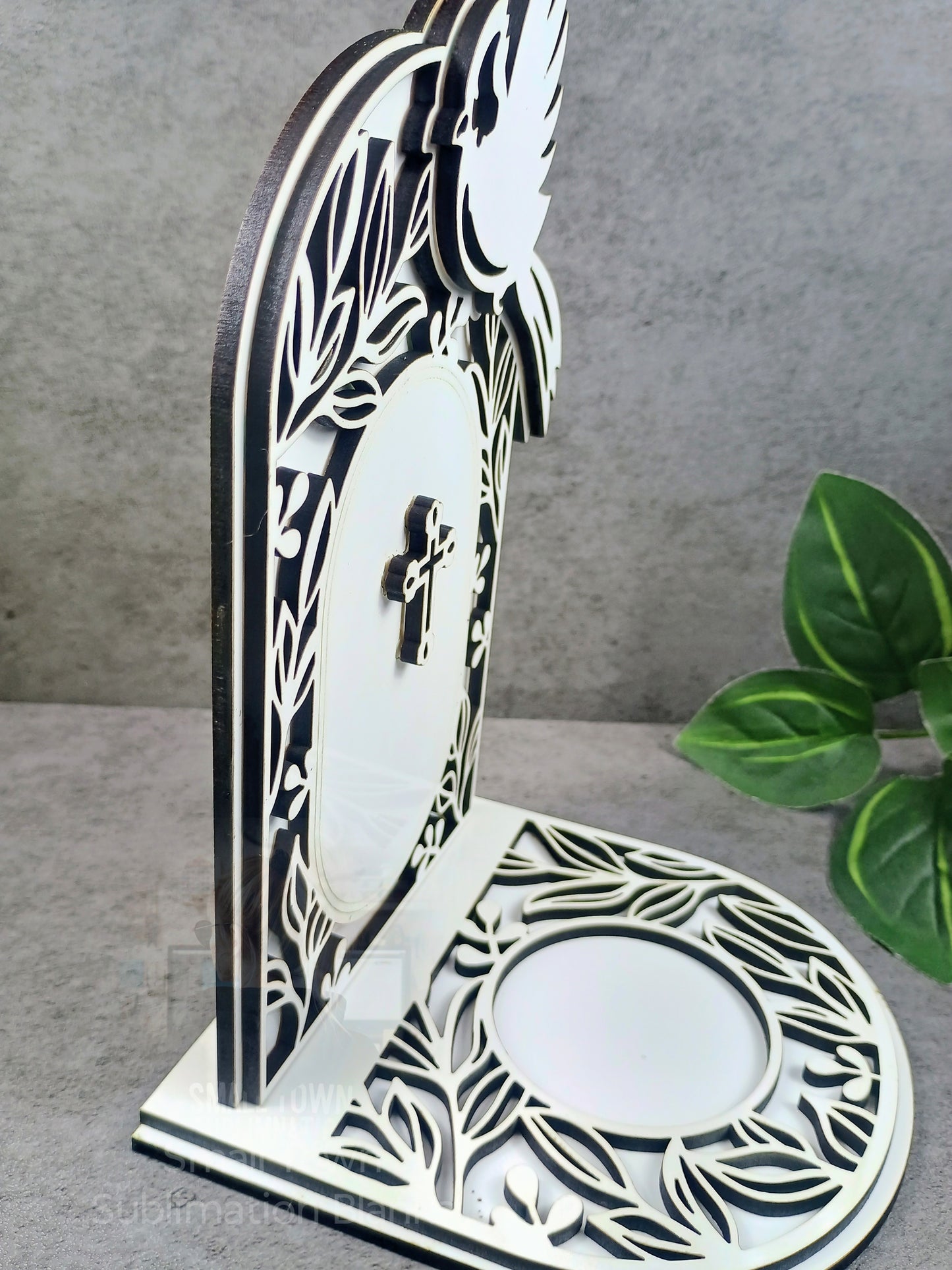 Memorial candle holder