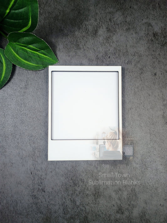 Polaroid style magnet