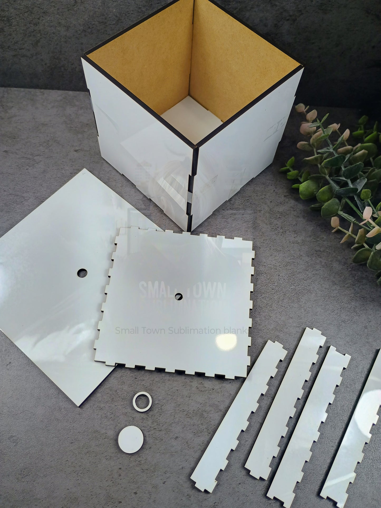 Graduation hat gift box