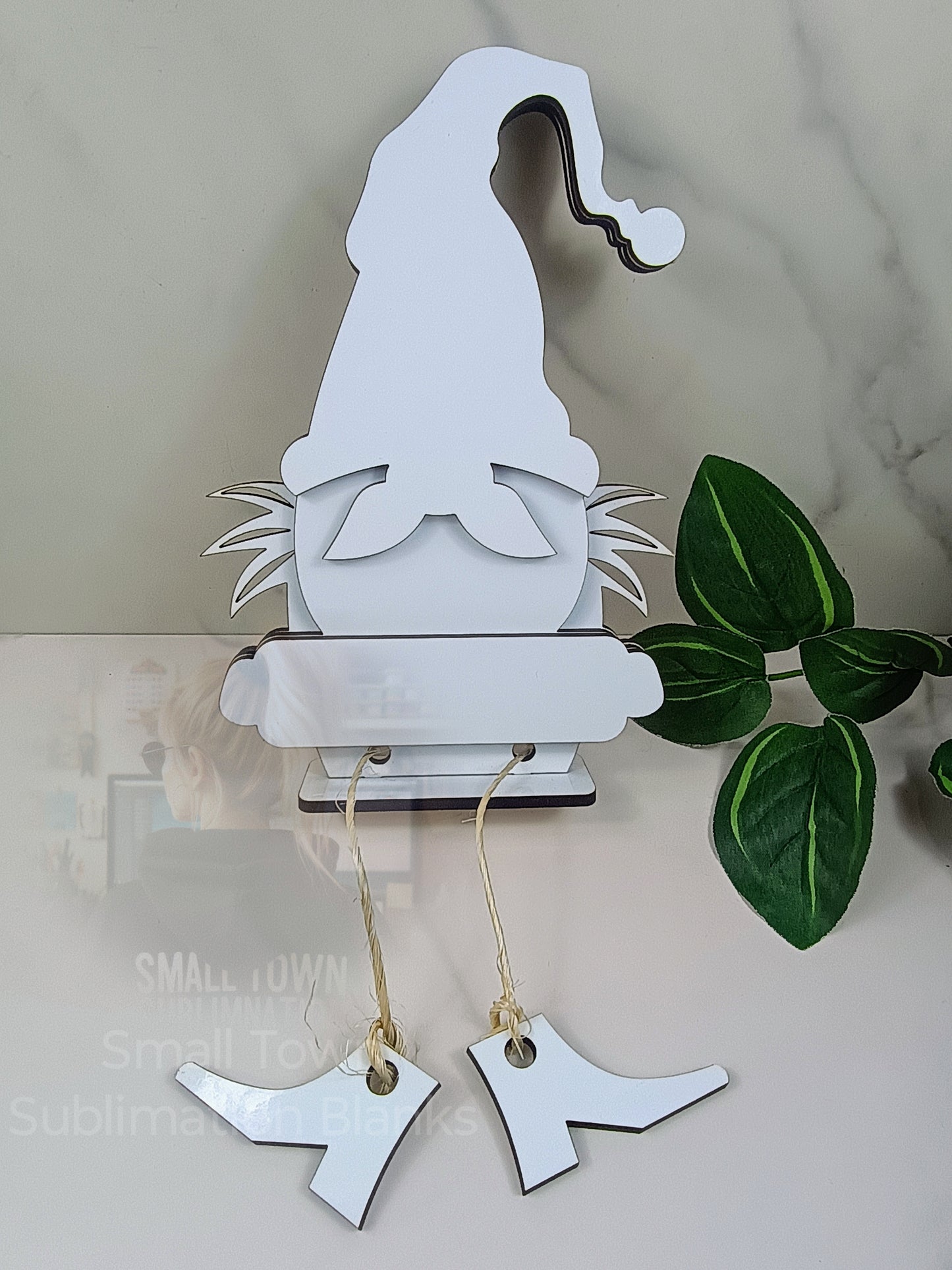 Gnome shelf sitter. Interchangeable sign