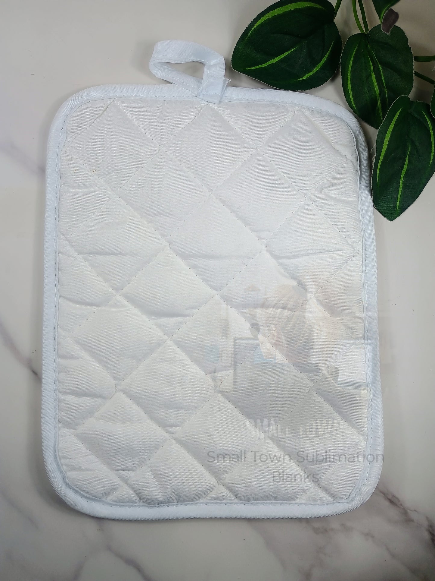 Pot holder with pocket