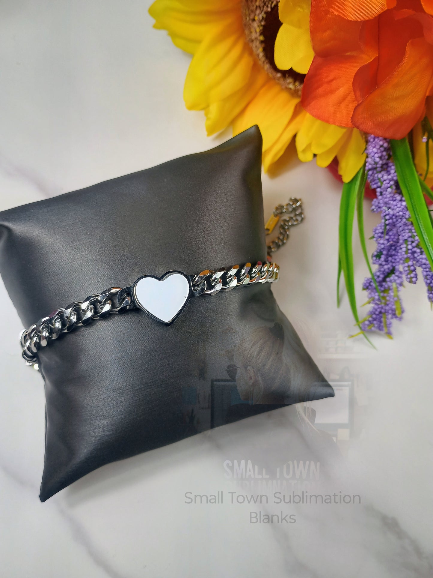 Heart bracelet with chain extender