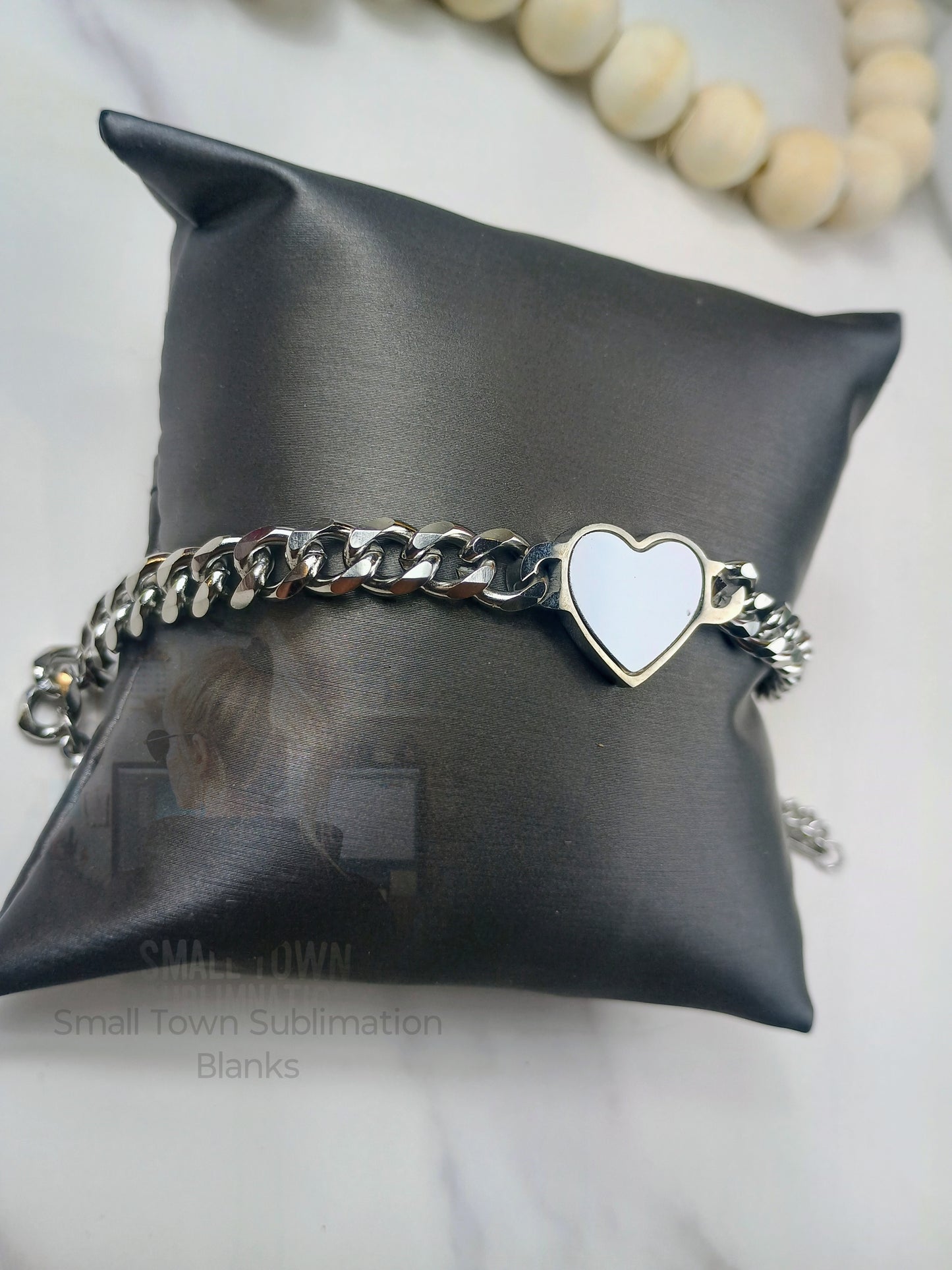 Heart bracelet with chain extender
