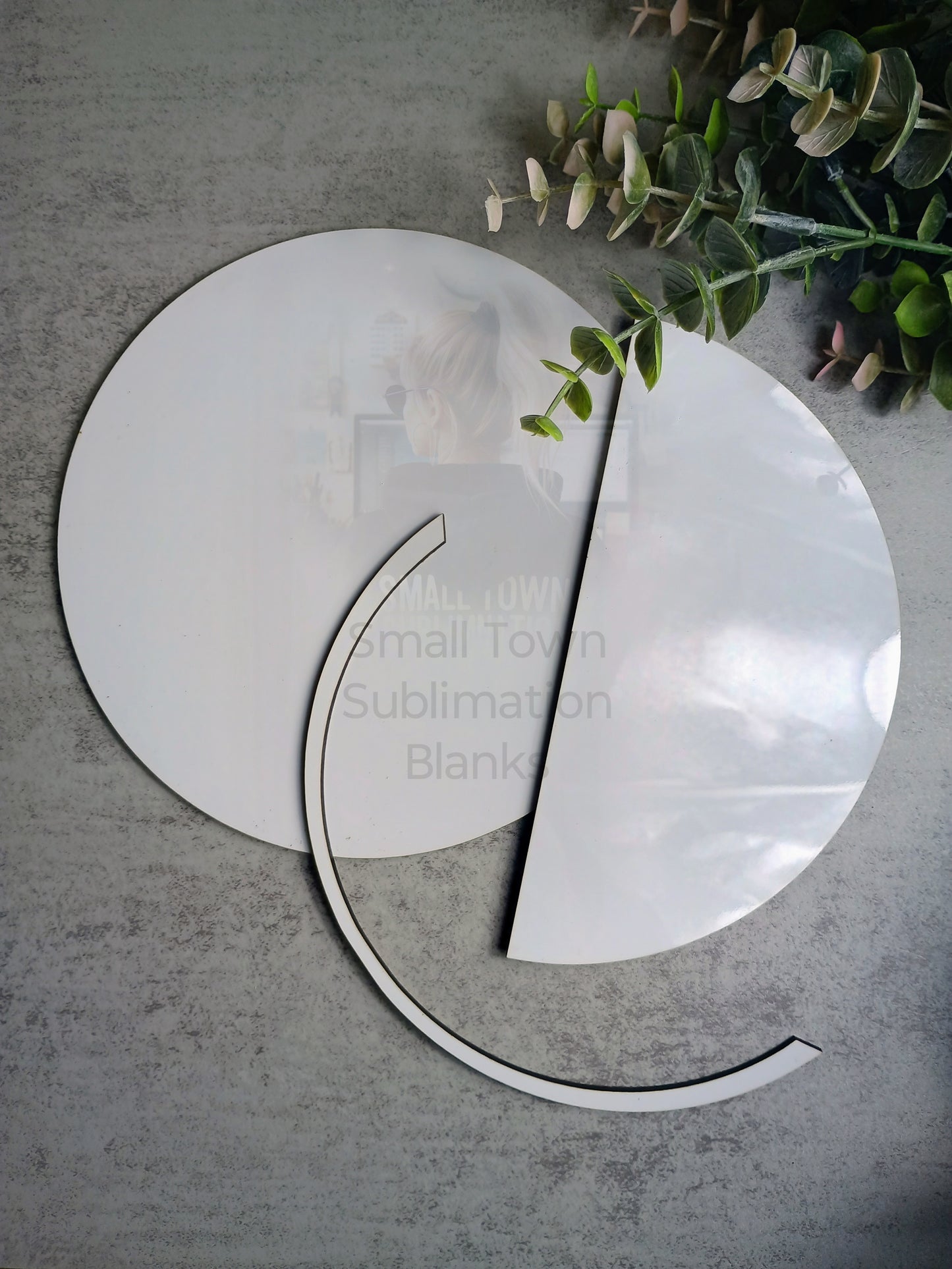 Round Artificial flower holder, mom gift, shelf sitter