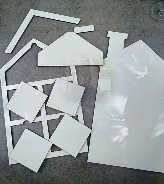 Interchangeable house set pieces