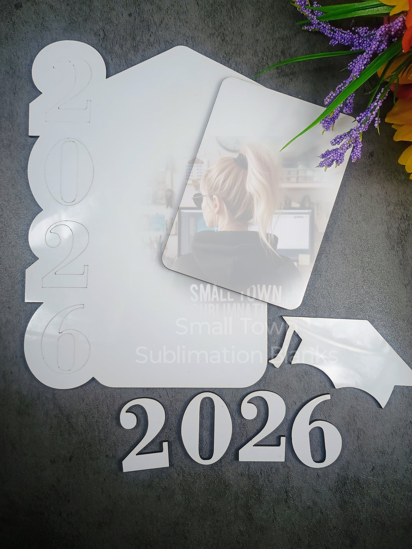 Graduation panel. Gift. 2026.