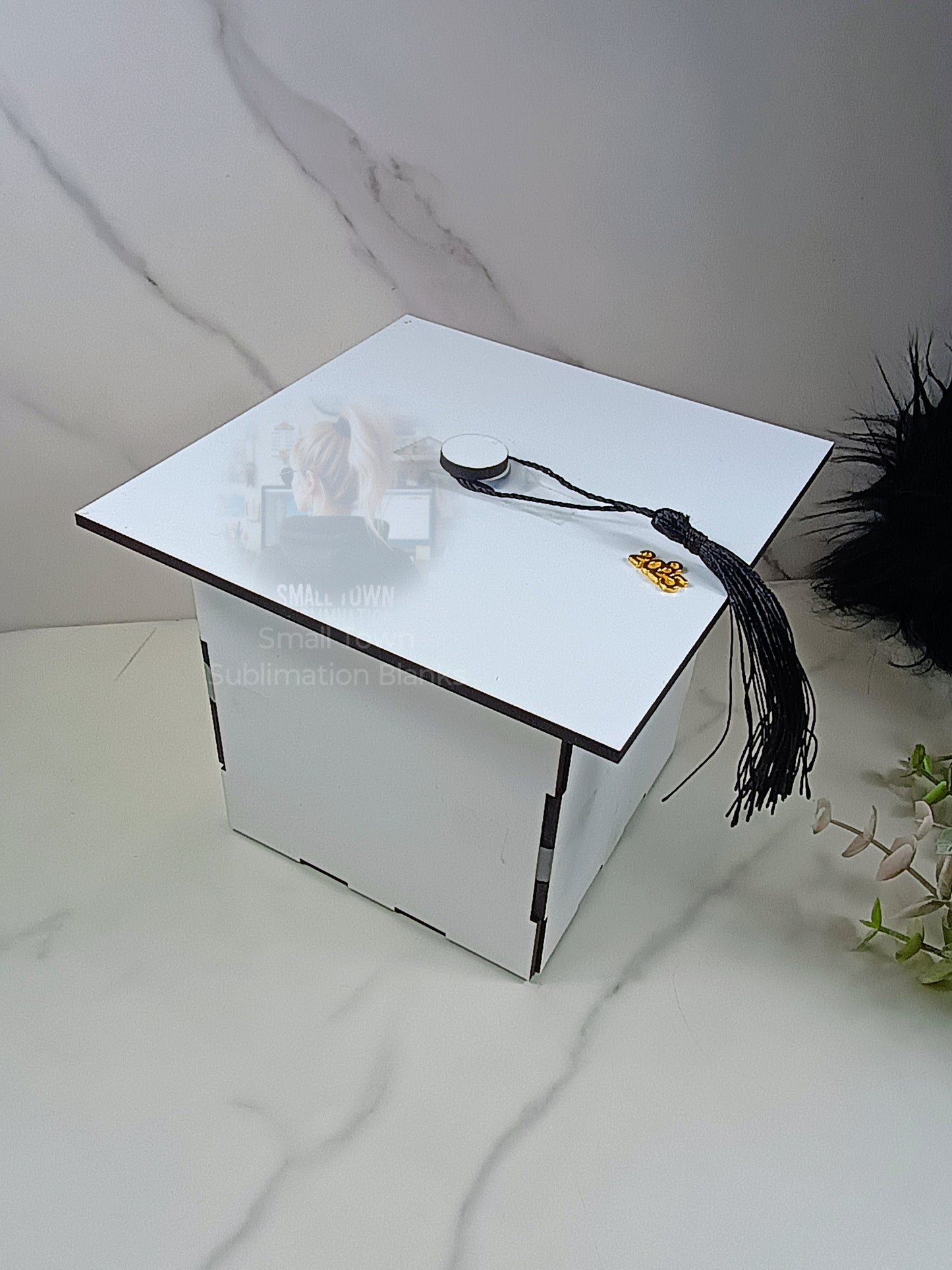 Graduation hat gift box